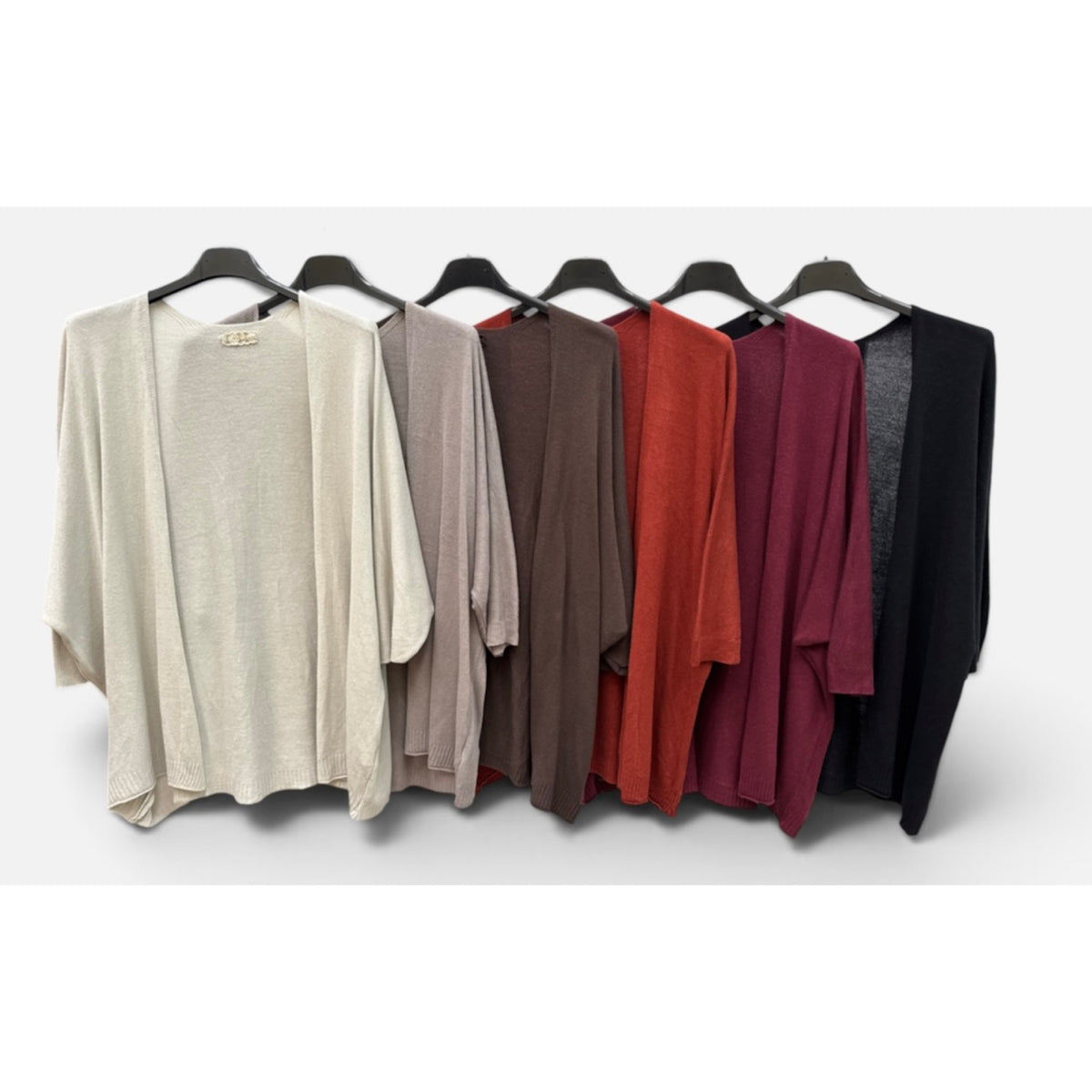 Colores chaqueta abierta de punto fino, sin botones y con manga 3/4 - POLITA 1406618