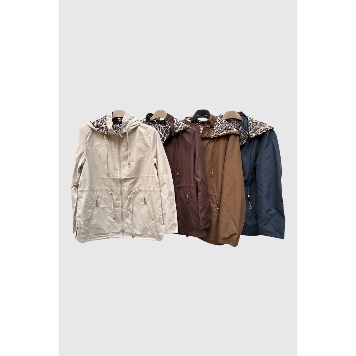 Parka reversible con estampado de leopardo en beige, marrón chocolate, camel y azul marino - POLITA 14448013.
